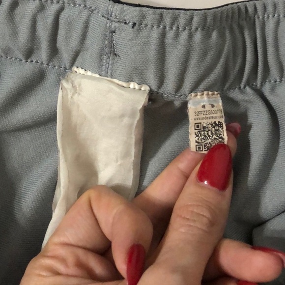 Under Armour Gray Play Up Drawstring Elastic Waist Athletic Shorts size Small - Picture 8 of 8